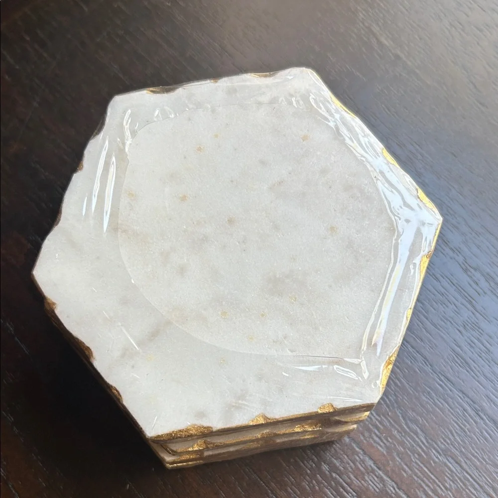 Vernazza Marble Coasters (Set of 4) - White and Gold